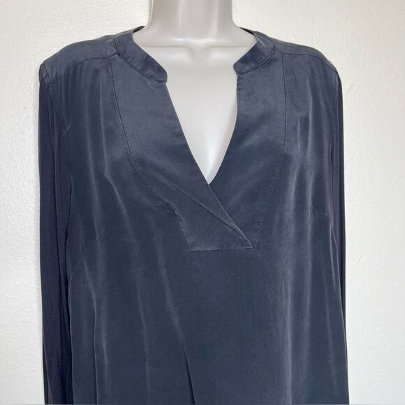 BCBGMaxAzria Black Silk Front Split Crossover Neck Long Sleeve Top Women Medium - Picture 3 of 10